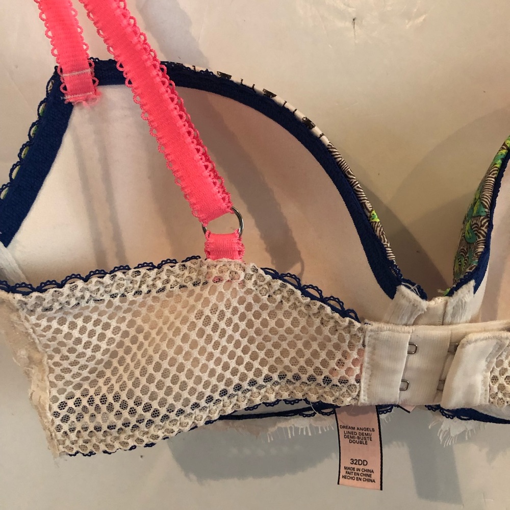 VICTORIA’S SECRET Dream Angels Lined Demi BRA 32DD - Picture 6 of 9